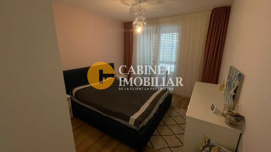 Apartament 4 camere DECOMANDAT et 1 + LOC DE PARCARE + BOXA - PACURARI - Poză 5