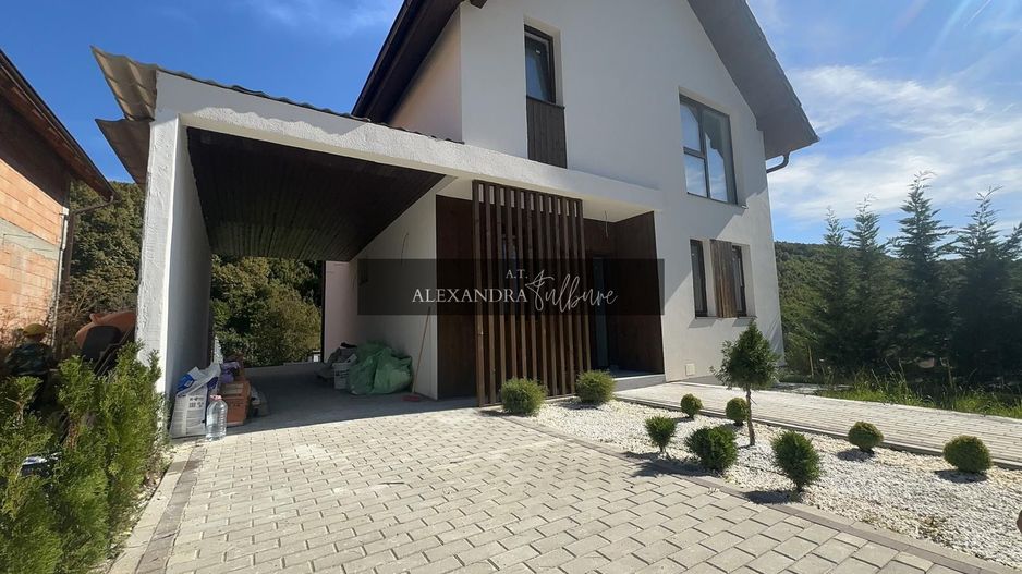 Casă individuală | finisaje moderne | la cheie | curte | Salicea - Poză 4