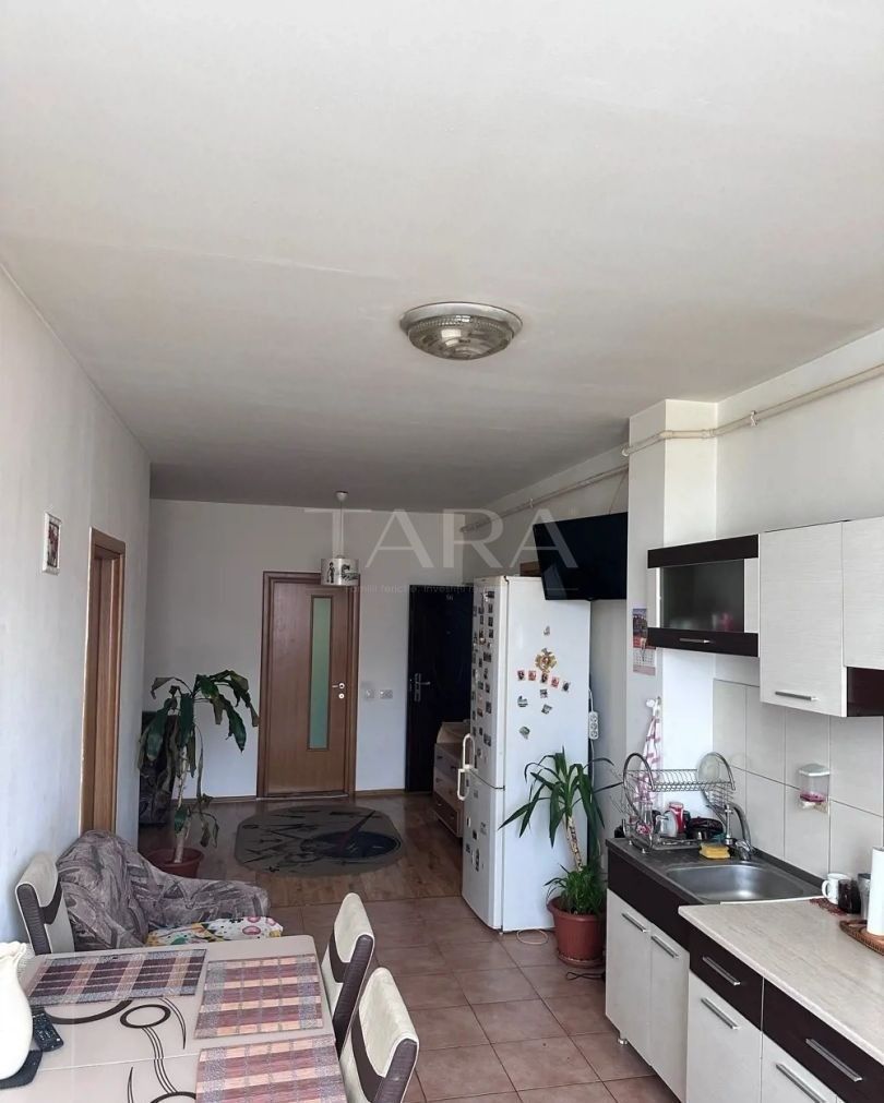 Apartament 3 camere, parcare - Florești - Poză 3