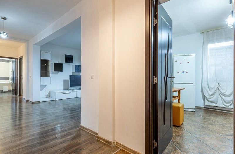 Vânzare apartament cu 2 camere, 62 mp utili, situat într-un imobil tip vilă - Poză 9