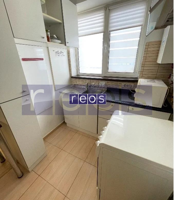 DE VANZARE GARSONIERA 36 MP PRELUNGIREA GHENCEA -VALEA OLTULUI PARCARE - Poză 3