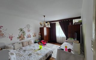 Apartament 4 camere, Zona Circumvalatiunii, Mobilat si Utilat complet - Poză 1
