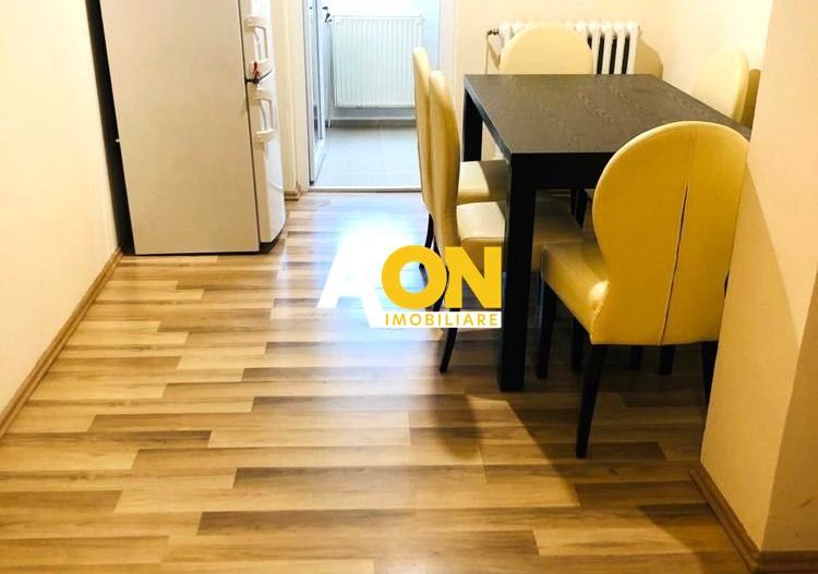 Apartamen 2 camere, etaj intermediar, Cetate - Poză 3