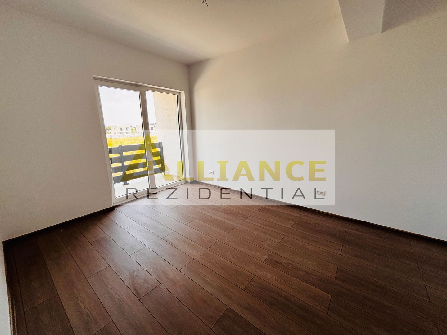 Duplex de vânzare în comuna Berceni, amplasat într-o zonă liniștită, i - Poză 11