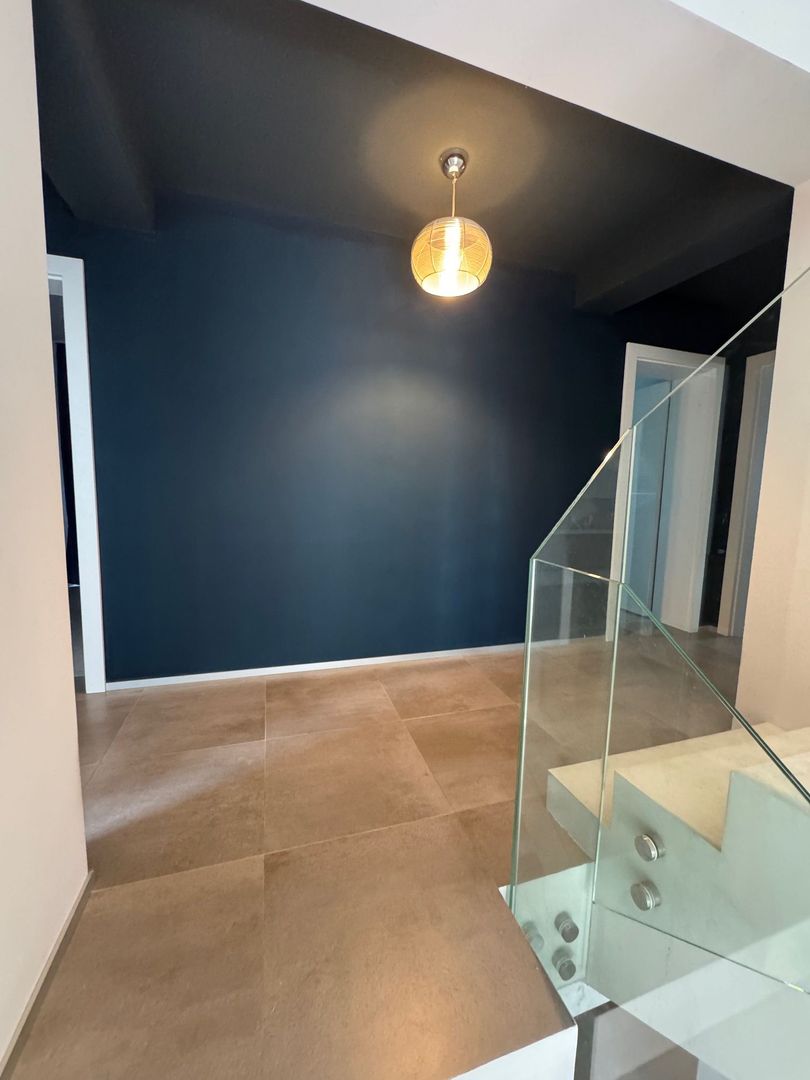 Vila de LUX Tunari, 214m2 utili, 600 curte - Poză 15