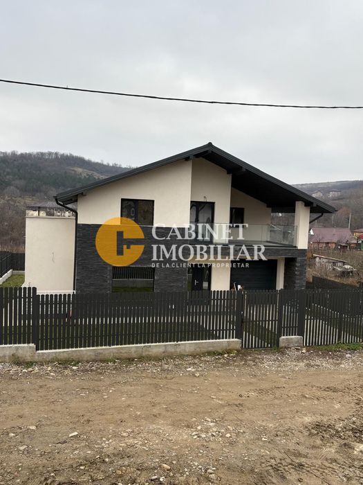 Casa individuala 4 camere TOMESTI Sala Sporturilor - Finalizata - GARAJ - Poză 2