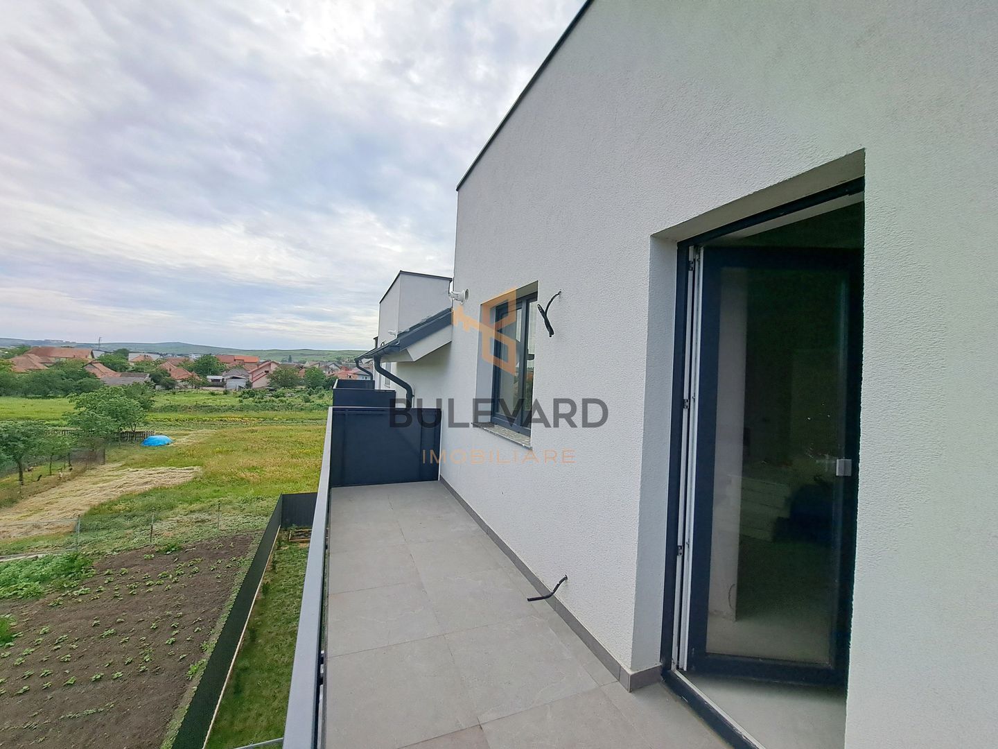 Apartament cu 3 camere + parcare, zona strazii Libertatii! - Poză 12