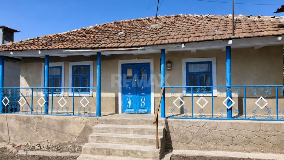 Casă în Grătiesti 8.5 ari  2 case + garaj - Poză 2