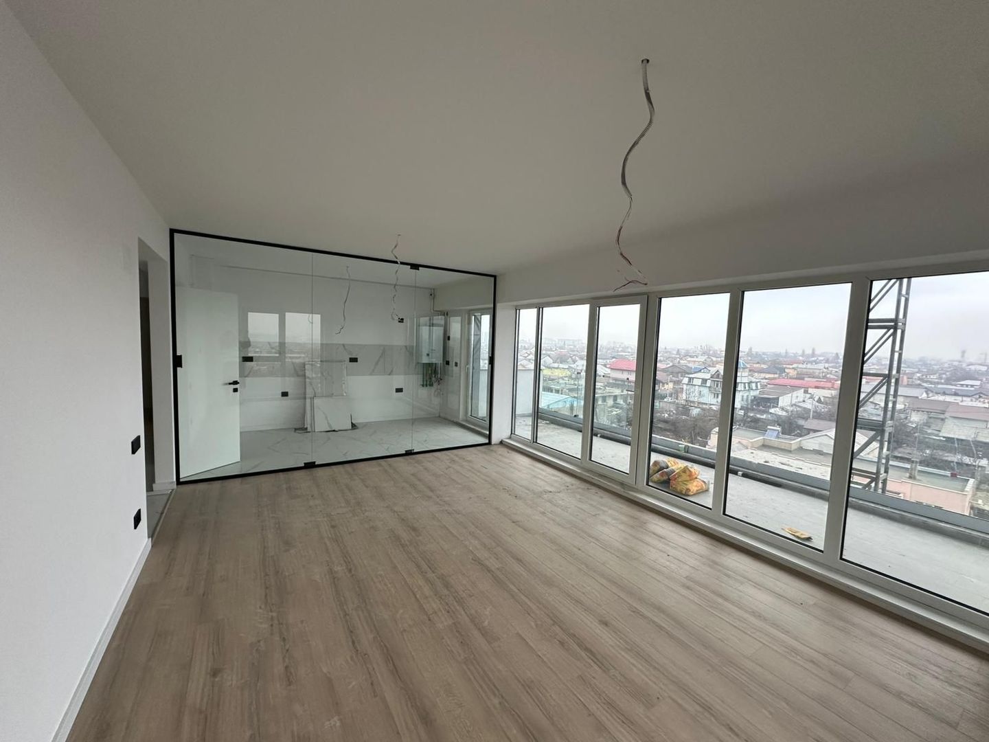 Apartament 3 camere  decomandat  Astorium life Bloc A - Poză 1