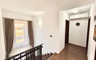 1/2 Duplex - Giroc - zona Planetelor - 4 camere | Poarta electrica - Poză 19