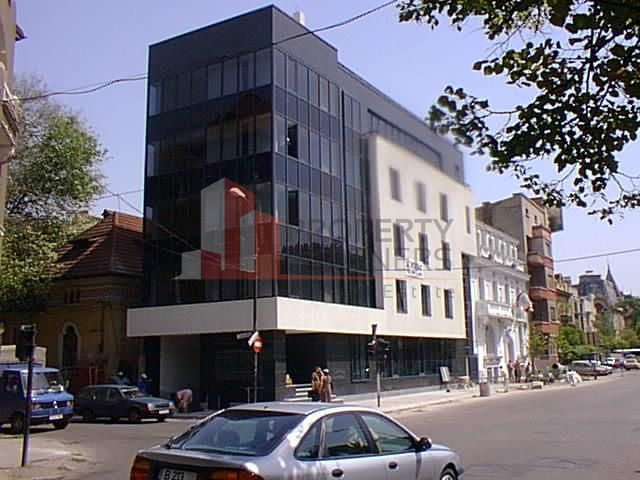 Cladire de birouri  Str. Polona - Str. Mihai Eminescu - Poză 1