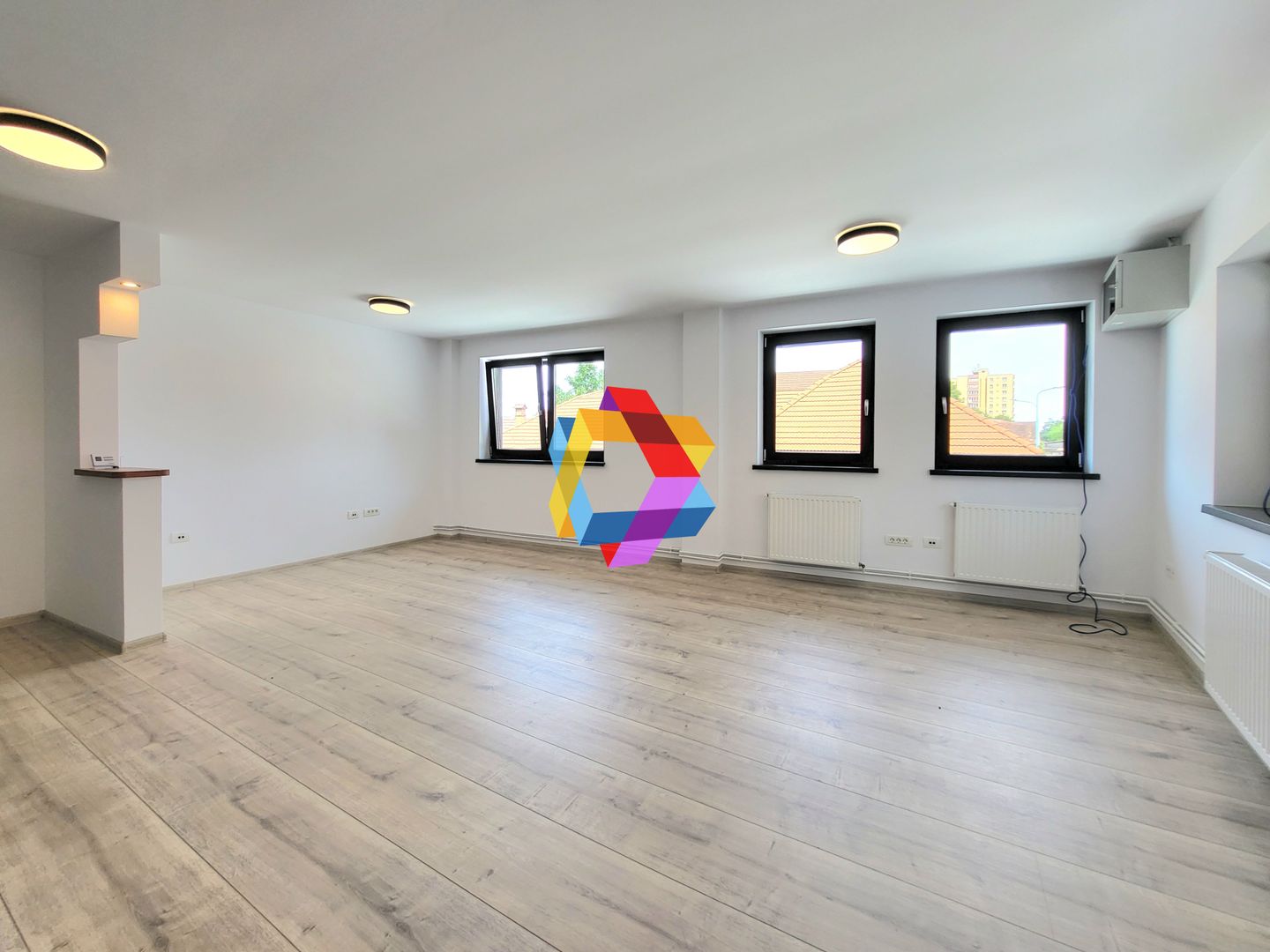 Spatiu comercial la casa - 130mp - Poză 3