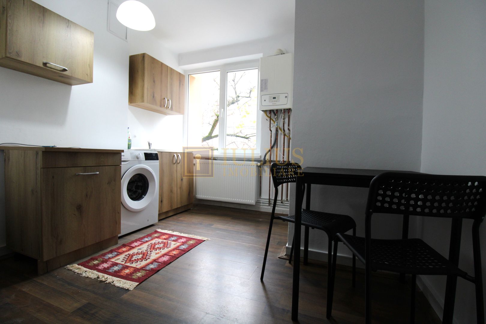 Piata 700; centrala proprie, la prima inchiriere dupa renovare. - Poză 15