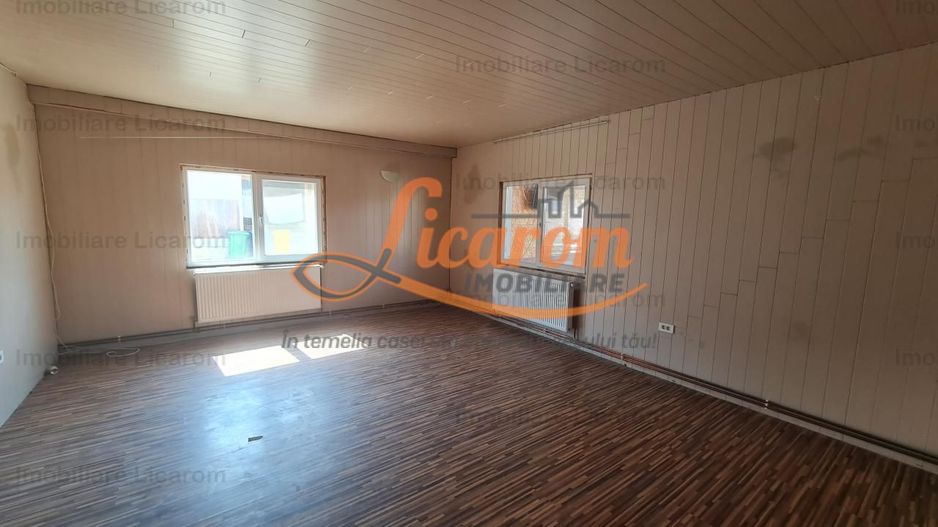 Proprietate in Cristian cu trei constructii+o fundatie,450000euro - Poză 20