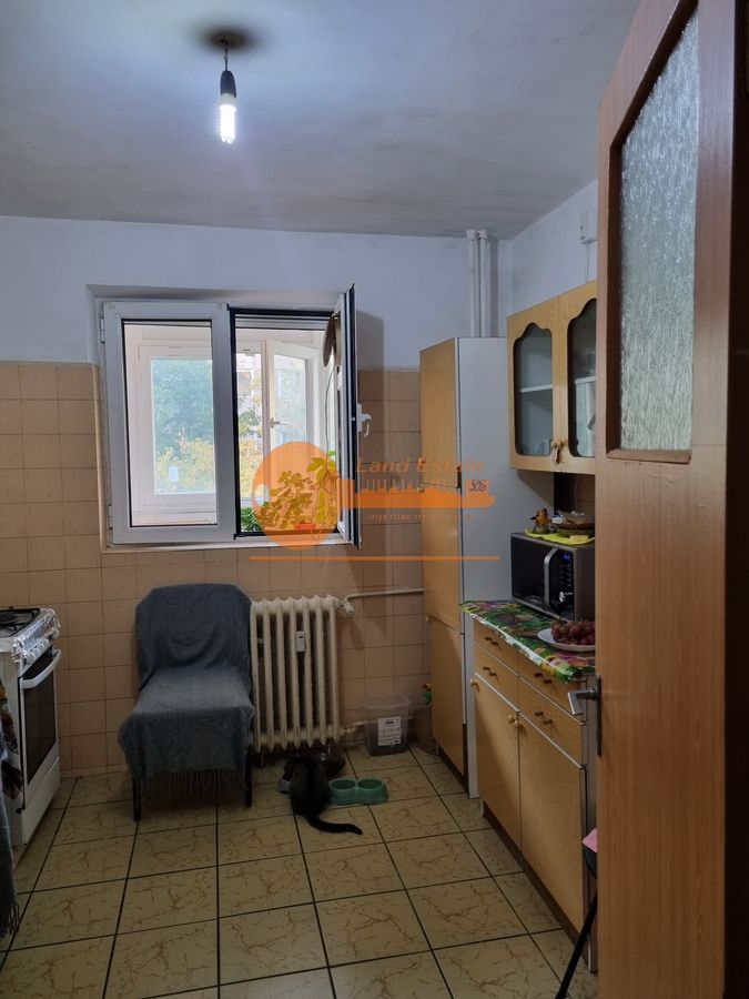 Apartament 3 camere | Piața Rahova | Etaj 3/8 - Poză 4