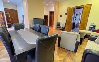 Apartament  spatios de vanzare intr-o cladire istorica - Poză 3