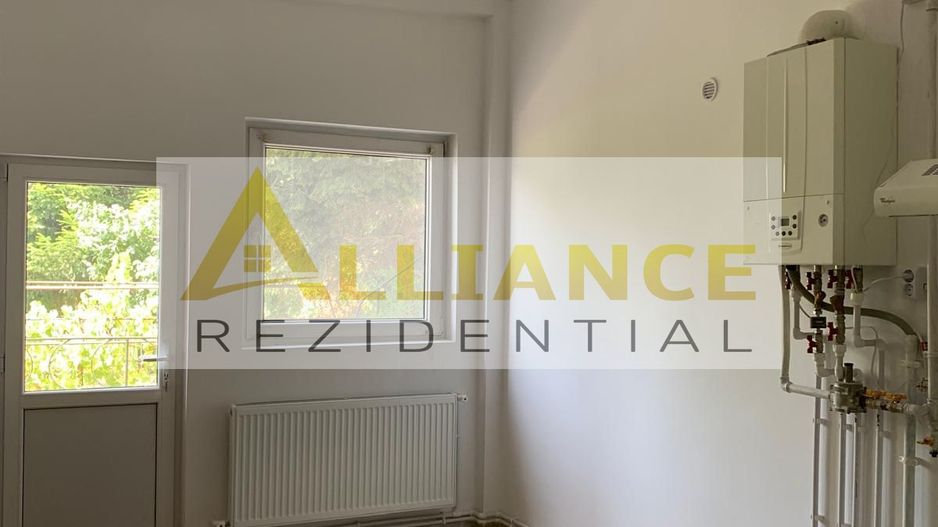 Catelu-Casa S+P+1+M - 14 Camere-1550 Teren - Poză 4