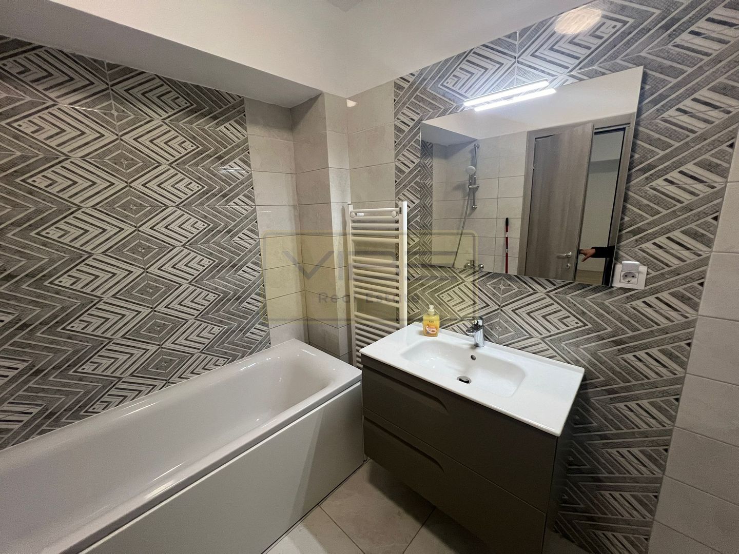 Apartament 1 camera + parcare Conest Evolution - Poză 13