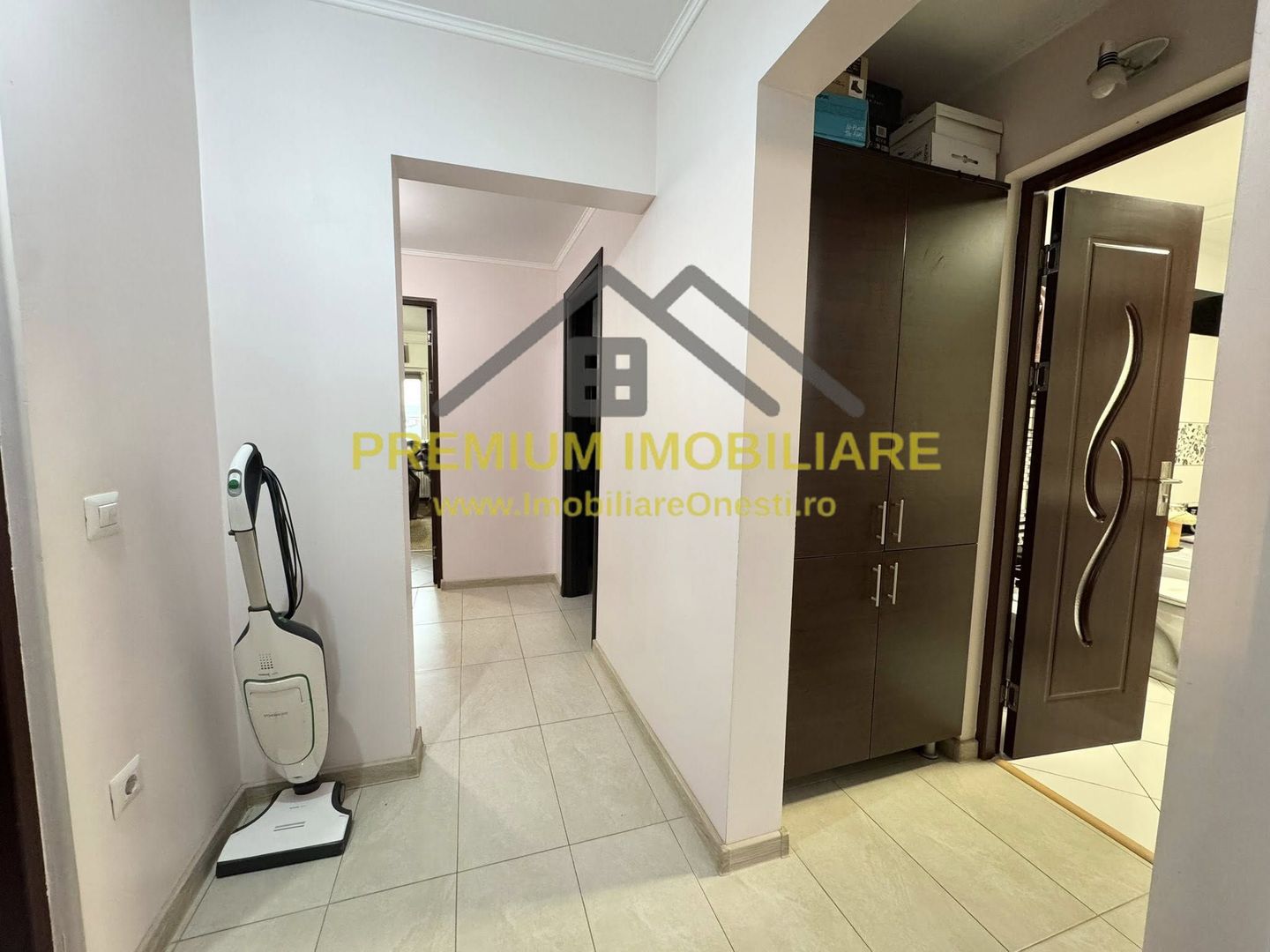 Apartament 3 Camere - Zona de jos - Poză 9