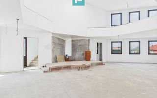 Clădire comercială în zona Grădiște. - Poză 24