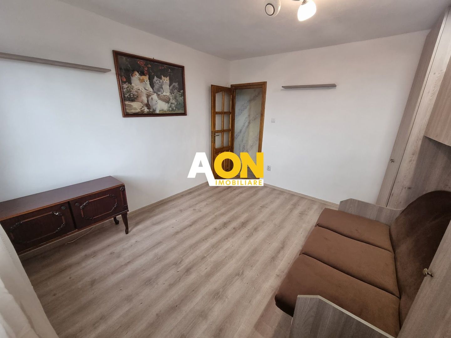 Apartament cu 2 Camere, Decomandat, Zona Cetate - Poză 8