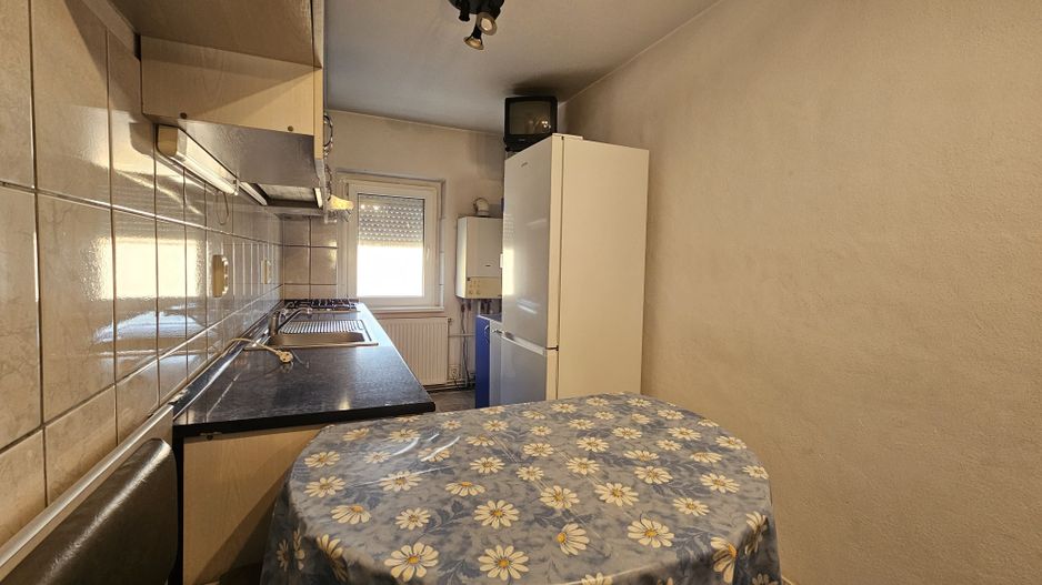 Grivitei ,zona Colinei apartament mobilat si utilat complet - Poză 5