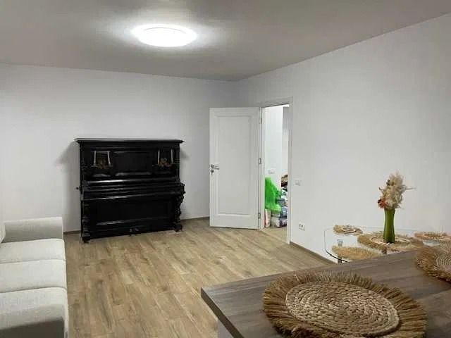 AP. 3 DRUMUL TABEREI, RENOVAT, BUCATARIE INCHISA, MOBILAT MODERN - Poză 2