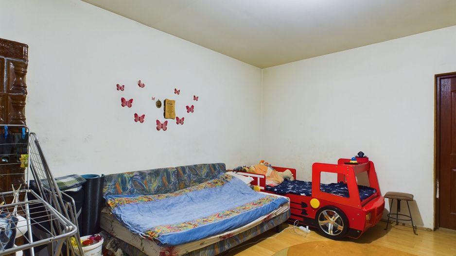 Apartament  2 camere la curte comună - Poză 4