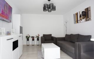 3 camere insorit, 2 bai, parcare si beci in Centrul Civic - Poză 1