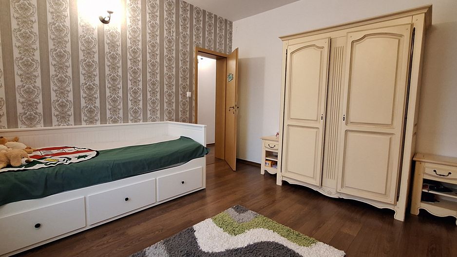 Casa individuala frumoasa si spatioasa in Giroc - Poză 39