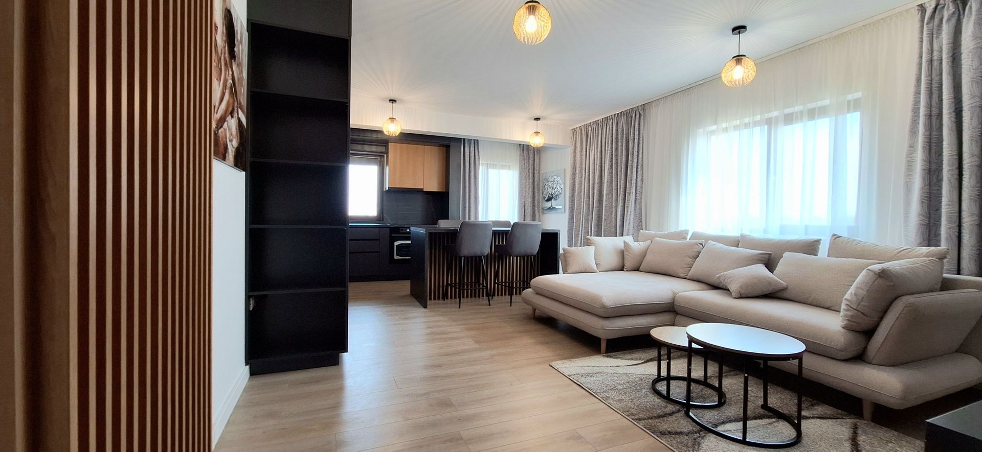 Apartament nou mobilat cu 2 locuri de parcare - Poză 1