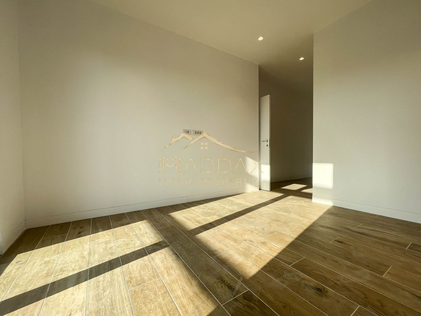 Impressive Penthouse-Triplex ** Green Building***/ 3 parking / Stefan Cel Mare - Poză 35