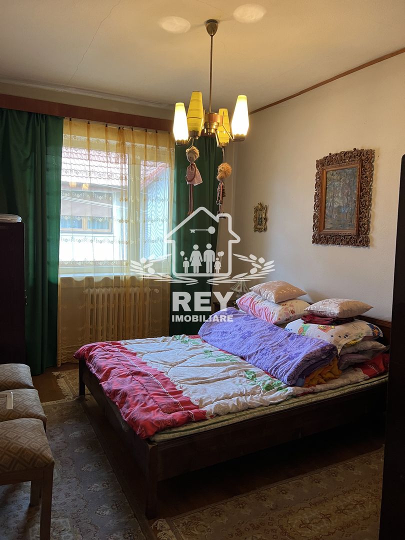 Casă de închiriat în Cisnădie zona Str. Teilor/se acceptă muncitori - Poză 9