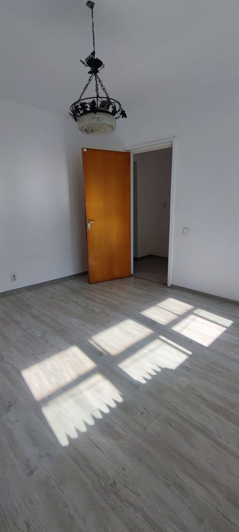 Apartament cu 3 camere ...Valea Oltului - Poză 10