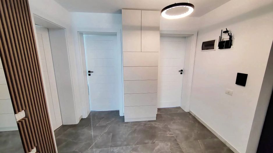 Apartament cu 3 camere de închiriat în Giroc - Poză 18