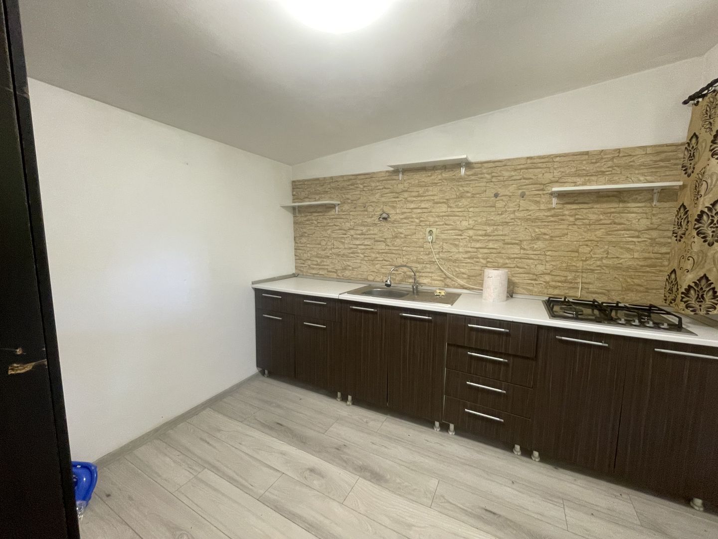 Casa de inchiriat, Micro 17  - curte spatioasa, loc de parcare - Poză 8