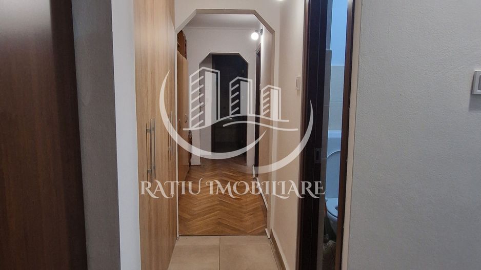 Apartament cu 3 camere | Sfantul Apostol Andrei | Oradea - Poză 3