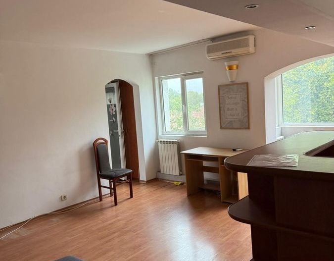 Apartament 2 camere Cismigiu, centrală proprie, lift, randament excelent - Poză 3