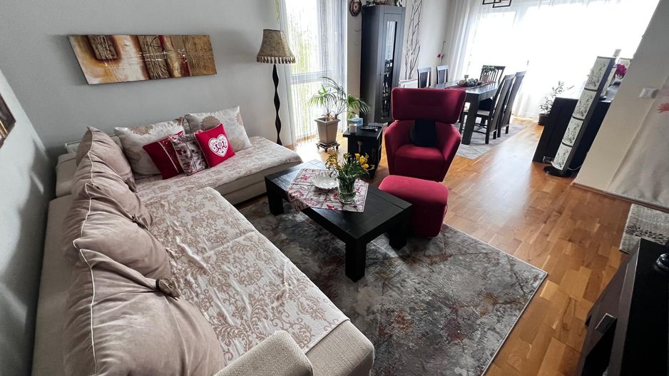 Apartament 3 camere  - Rezidenz - Cartierul German - Poză 1