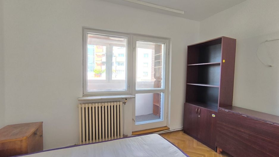 Inchiriere 4 camere Cipariu Centru - Poză 6