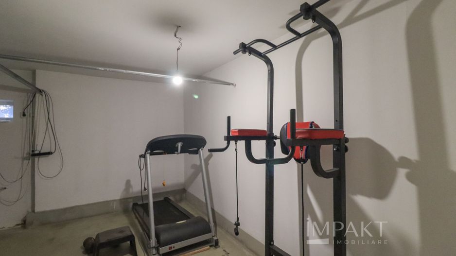 Vila moderna in Europa, curte spatioasa cu garaj! - Poză 18