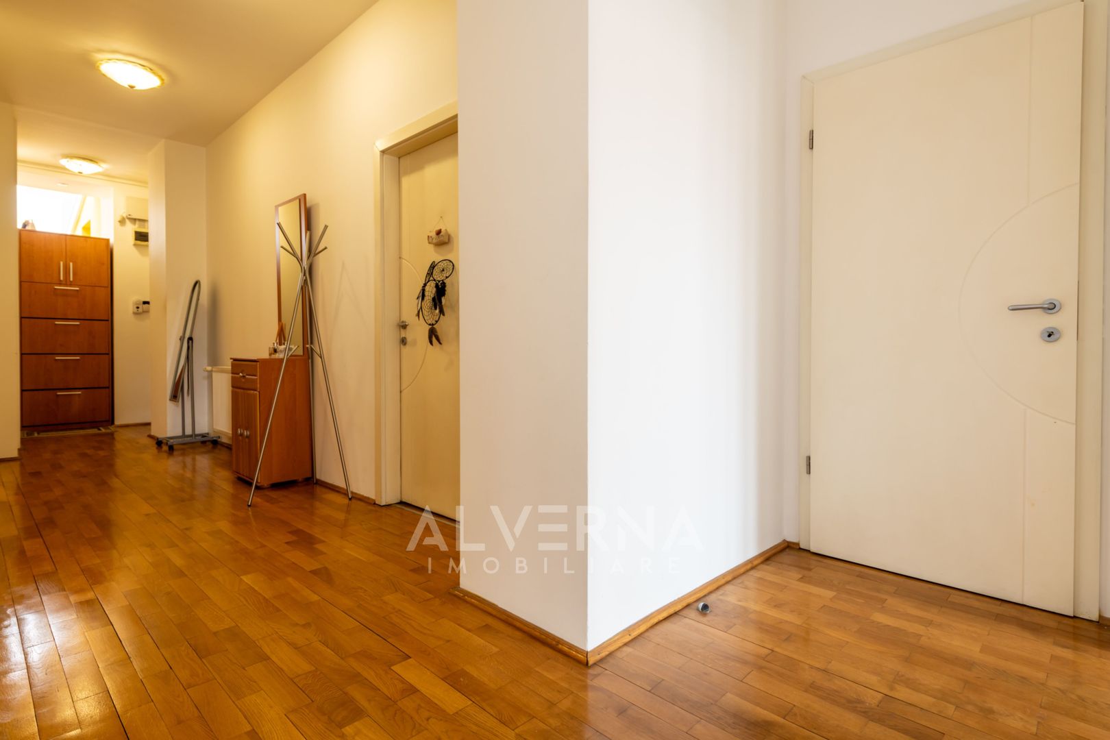 Apartament 3 camere 98mp, terasa 20mp, zona P-ta Muzeului - Poză 8
