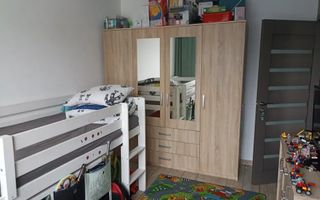 Apartament cu 3 camere de vanzare in Floresti - Poză 5