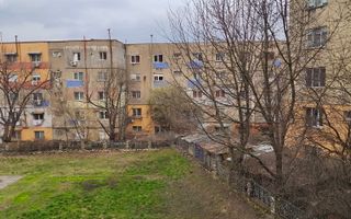 Mic la întreținere, bun la randament: apartament în Orșova - Poză 40