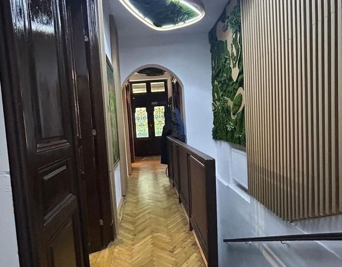 Se vinde apartament P+D in vilă interbelică, Str. Semicercului 10 - Poză 3