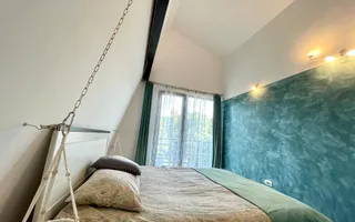 INVESTITIE Vila moderna + vila la rosu, teren 1480 padure - Poză 15