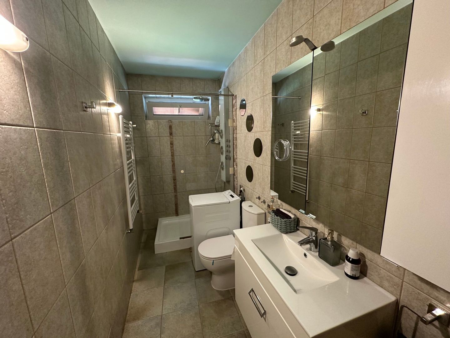 Casa Parter + Mansarda în Braytim - Poză 23