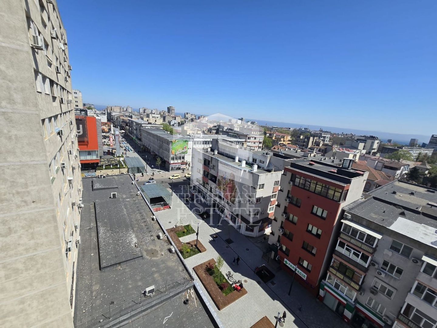 Centru - Apartament de 4 camere cu vedere Panoramica la Marea Neagra - Poză 37
