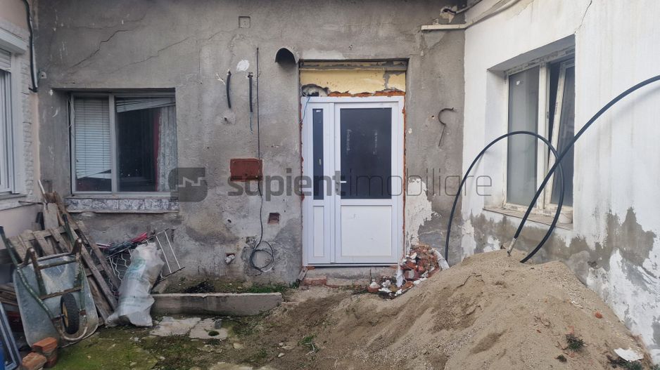 Casa Centrala Curte Comuna - Poză 5