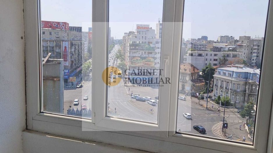 Garsoniera  30 mp |  Piata Romana  |  Balcon Vedere |  Panoramica - Poză 1